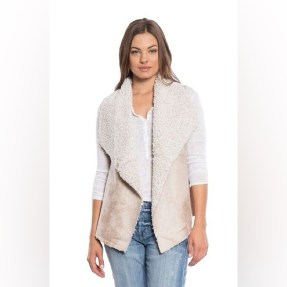 Three Hearts Metallic ivory Sherpa lined sleeveless asymmetrical vest
